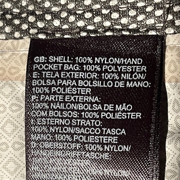 North Face Purple Hyvent Lightweight Rain Jacket- Size L - Picture 5 of 16